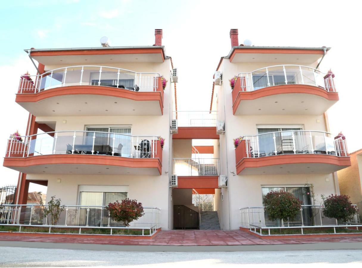 Sinanis Family Apartments Keramoti  Bagian luar foto