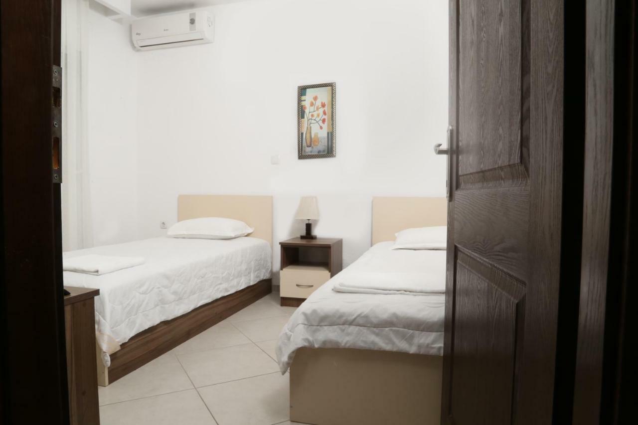 Sinanis Family Apartments Keramoti  Bagian luar foto