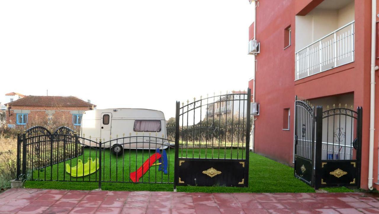 Sinanis Family Apartments Keramoti  Bagian luar foto