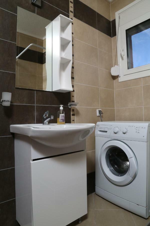 Sinanis Family Apartments Keramoti  Bagian luar foto